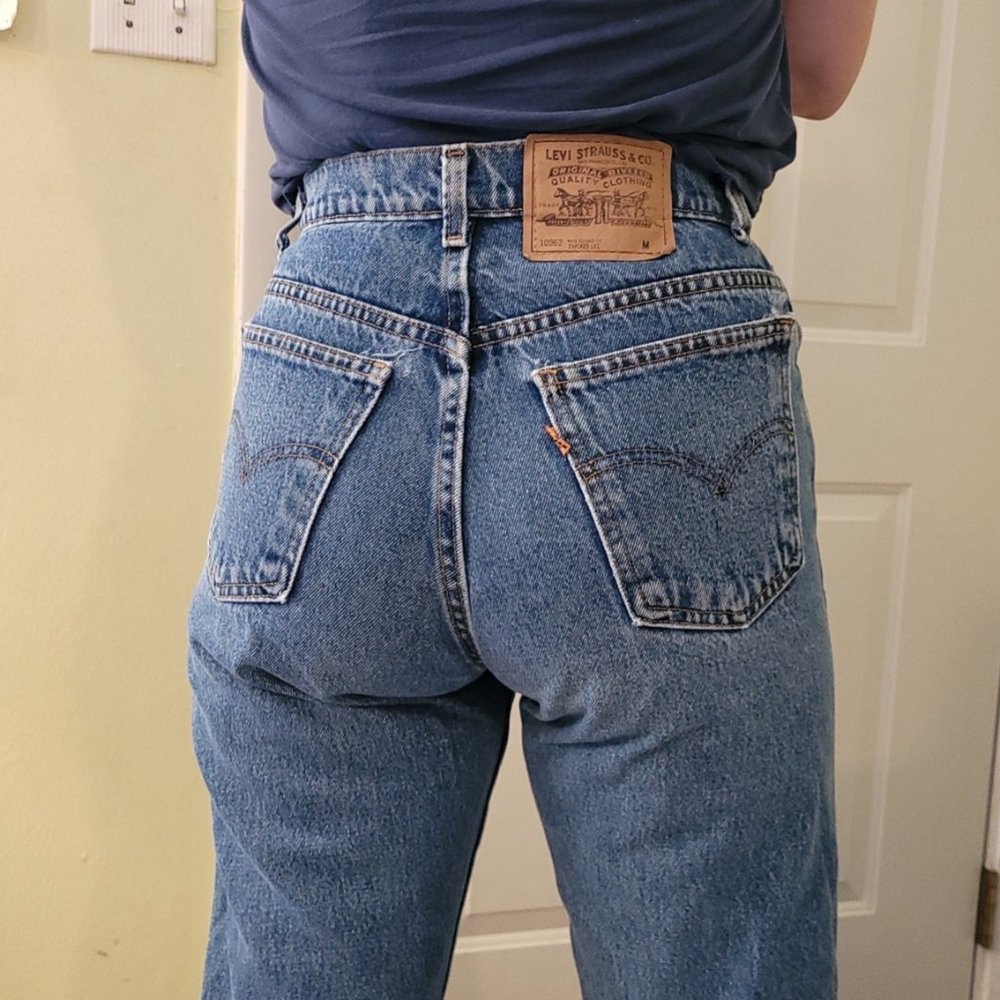 Vintage Levi's 10962 (962) Orange Tab Classic Mom Jeans Size 5/26